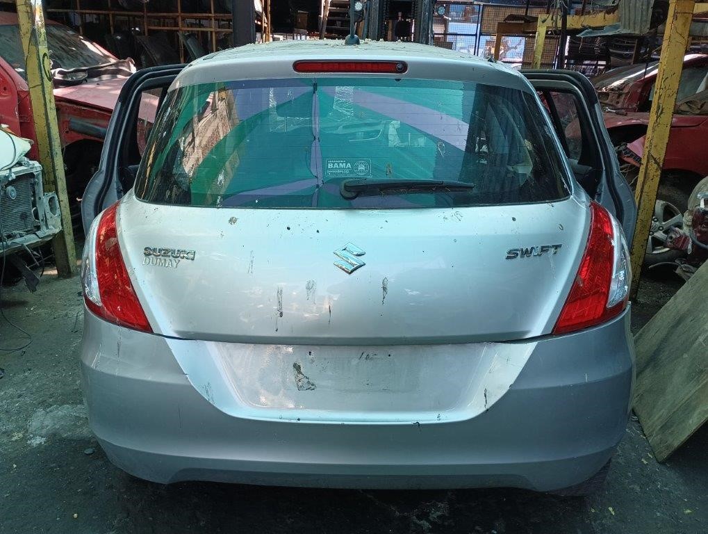  Suzuki SWIFT 2012    EN DESARME